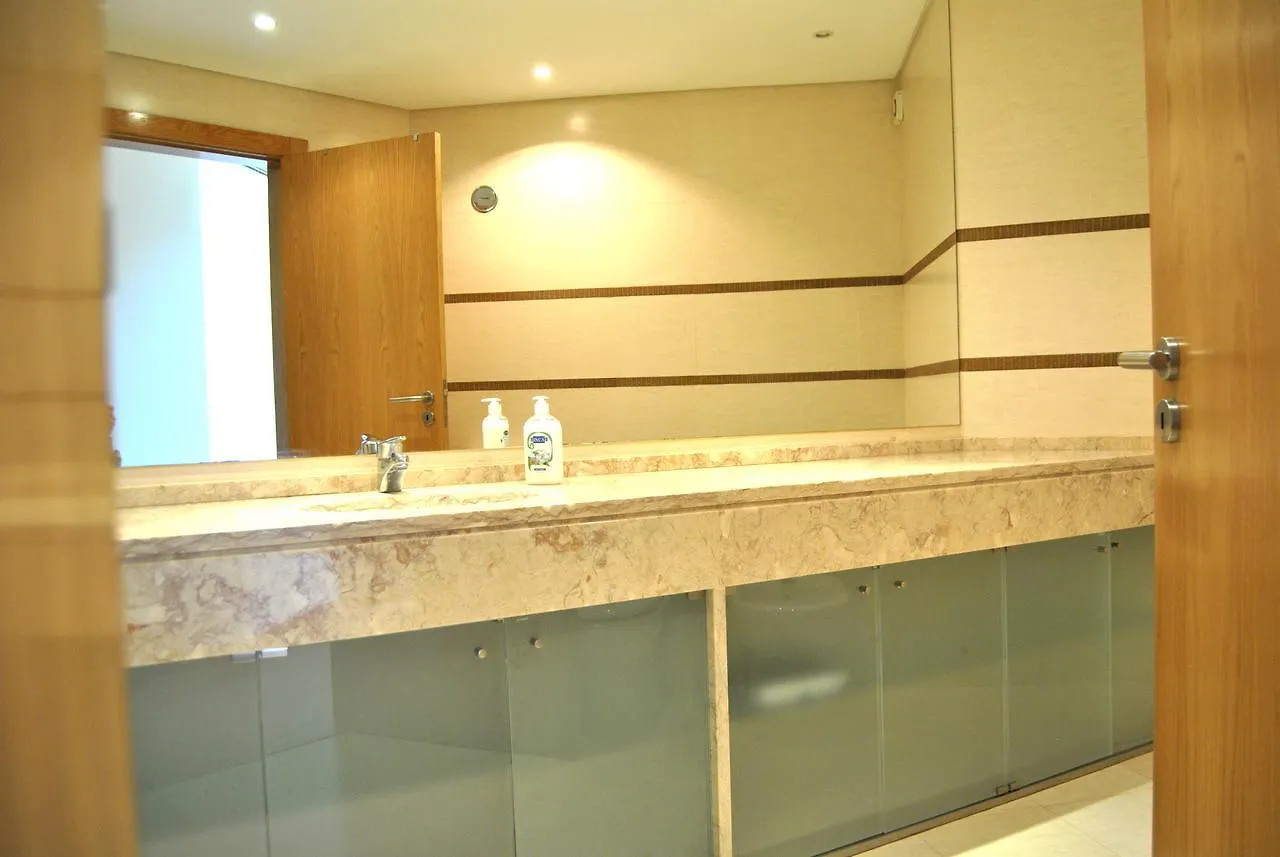 Parque Nacoes Prime Apartments 16 - 3 Quartos Лиссабон